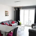Διαμέρισμα Mama With Mobile Aircon, Including Free Parking Space At 300 Meters