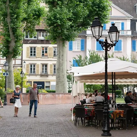 Apartmán Mama With Mobile Aircon, Including Free Parking Space At 300 Meters *