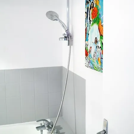 Apartmán Mama With Mobile Aircon, Including Free Parking Space At 300 Meters