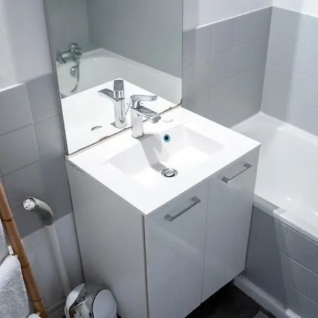 Mama With Aircon Including Parking 2 Cars Apartament Colmar