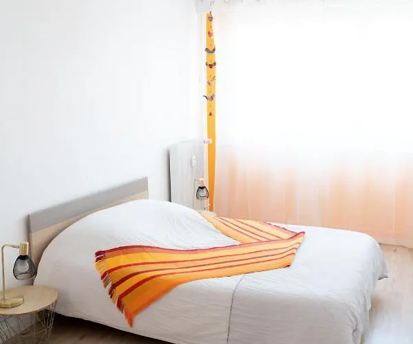 Mama With Mobile Aircon, Including Free Parking Space At 300 Meters Apartamento *