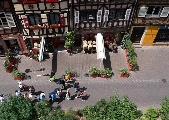 Mama With Mobile Aircon, Including Free Parking Space At 300 Meters * Colmar